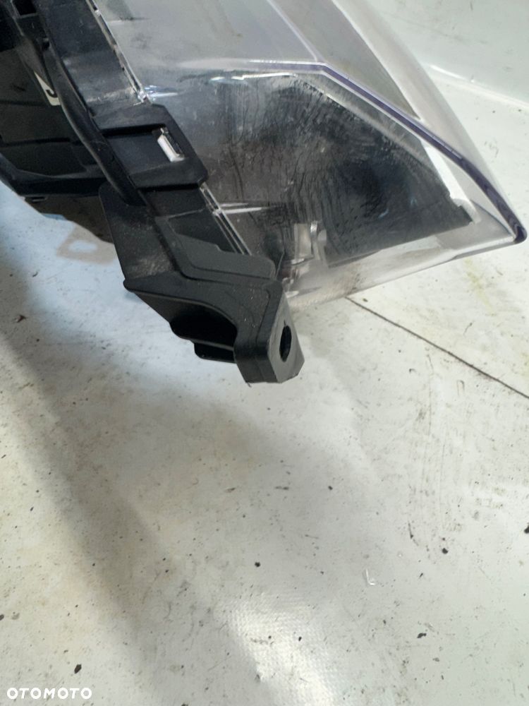 RENAULT ARKANA LAMPA LEWA LED 2021r - 7