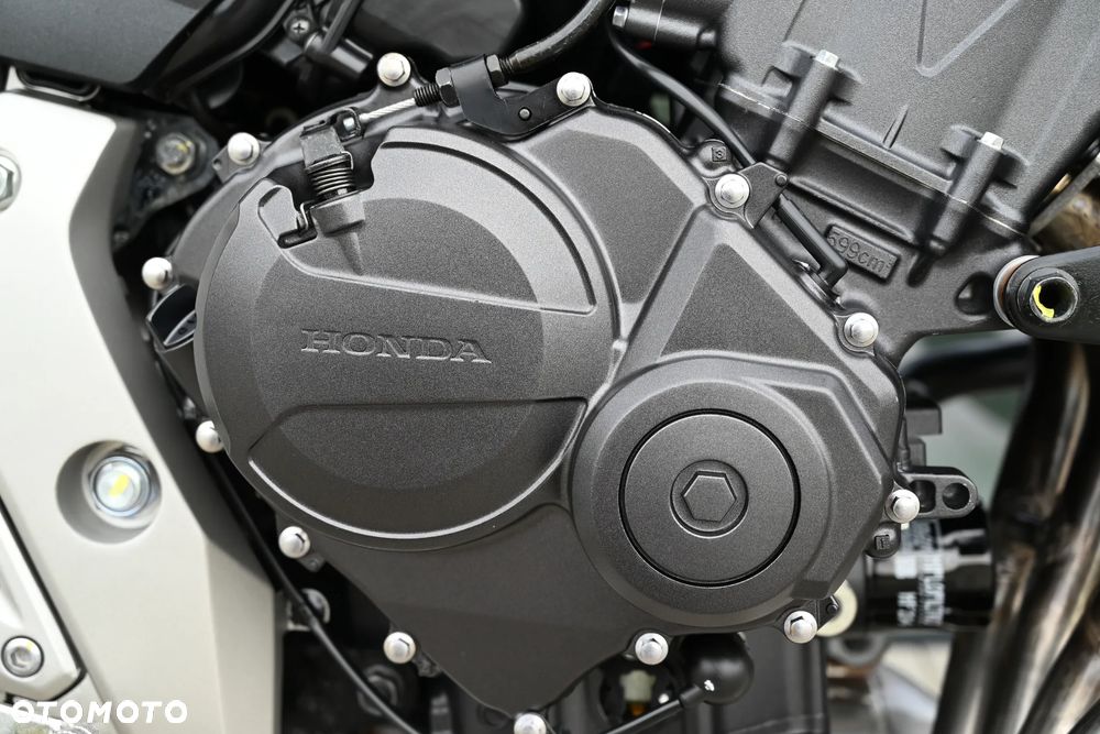 Honda Hornet - 36