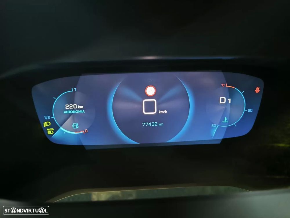 Peugeot 2008 1.5 BlueHDi GT Pack EAT8 - 41