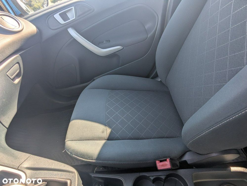 Ford Fiesta - 13