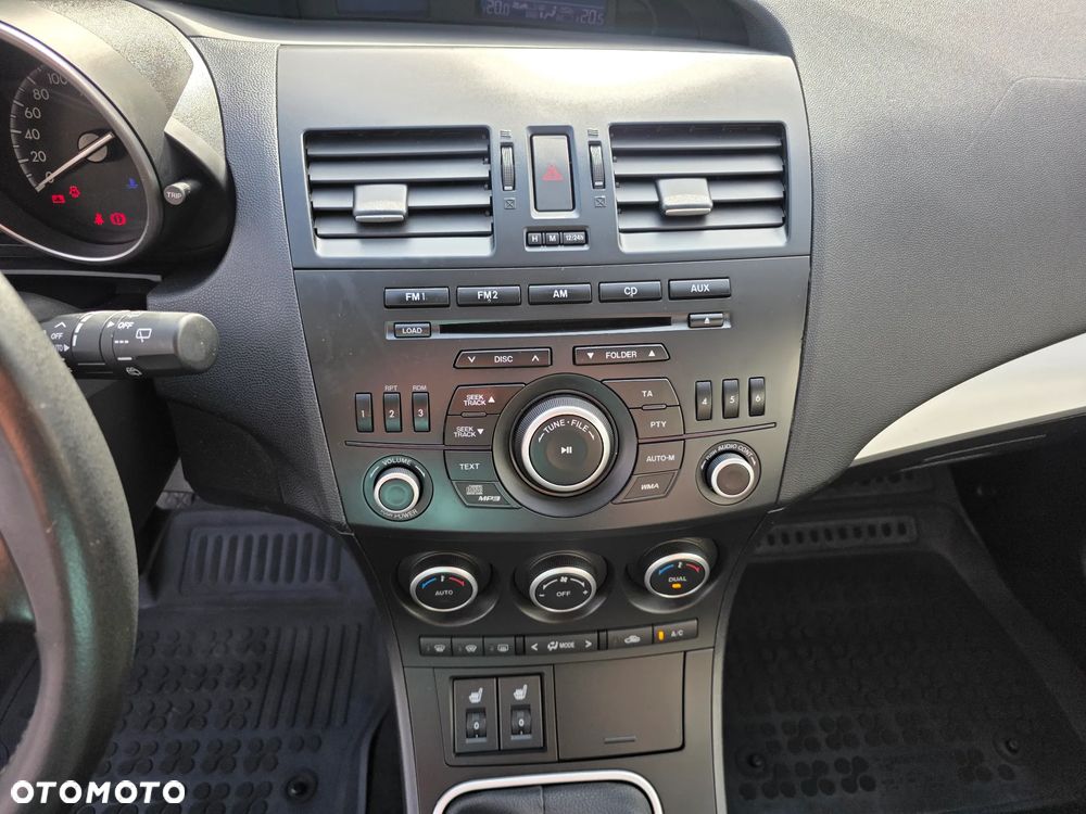 Mazda 3 - 25
