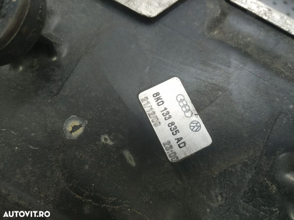 carcasa filtru aer 2.0 tdi audi a4 b8 8k  8k0133835ad - 2