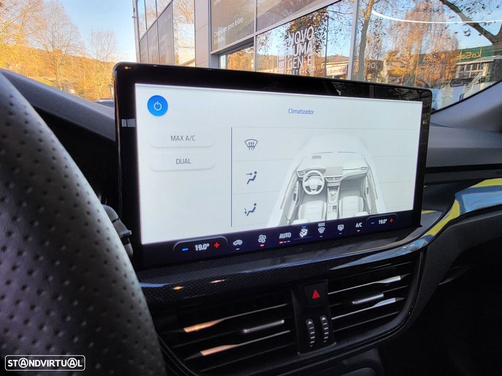 Ford Focus 1.0 EcoBoost MHEV ST-Line - 20