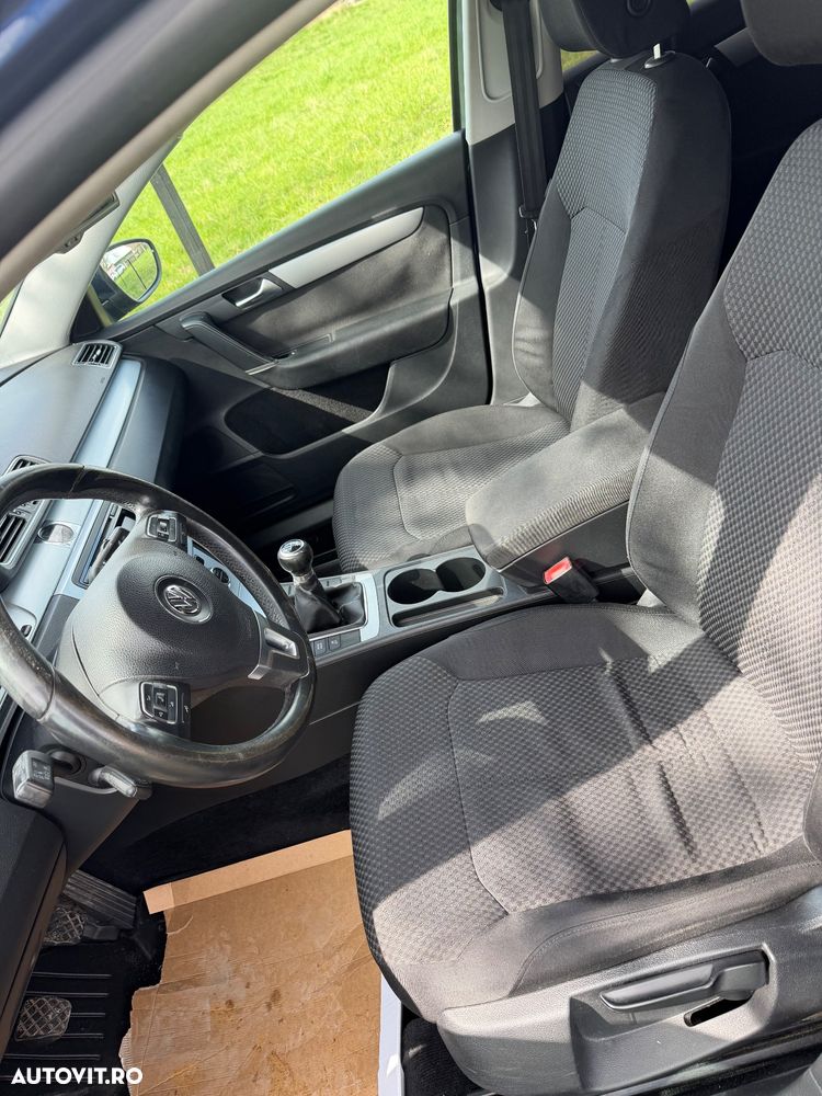 Volkswagen Passat 1.6 TDI BlueMotion - 10