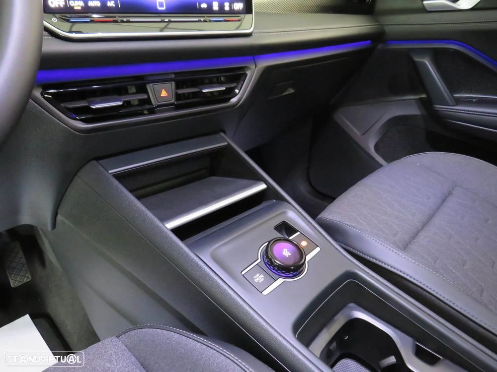 VW Tiguan 2.0 TDI Urban DSG - 11