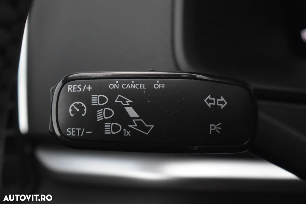 Skoda Karoq 2.0 TDI DSG Selection - 35