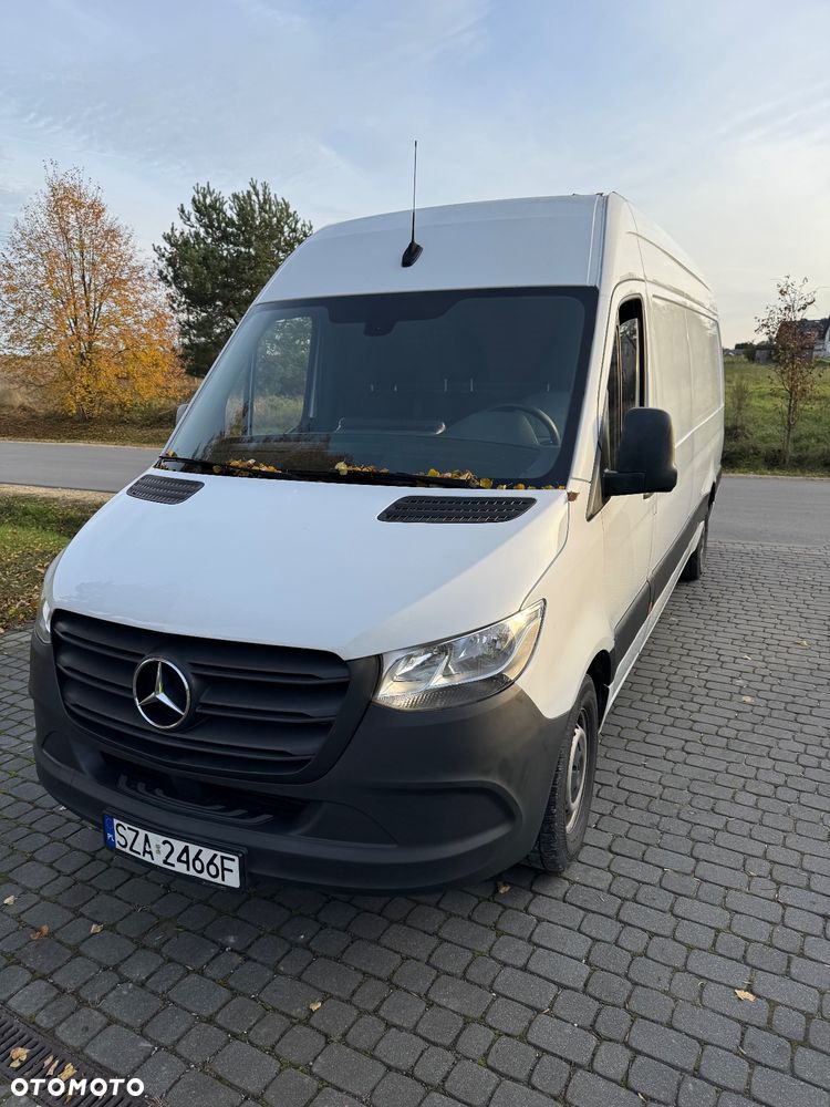 Mercedes-Benz Sprinter - 1