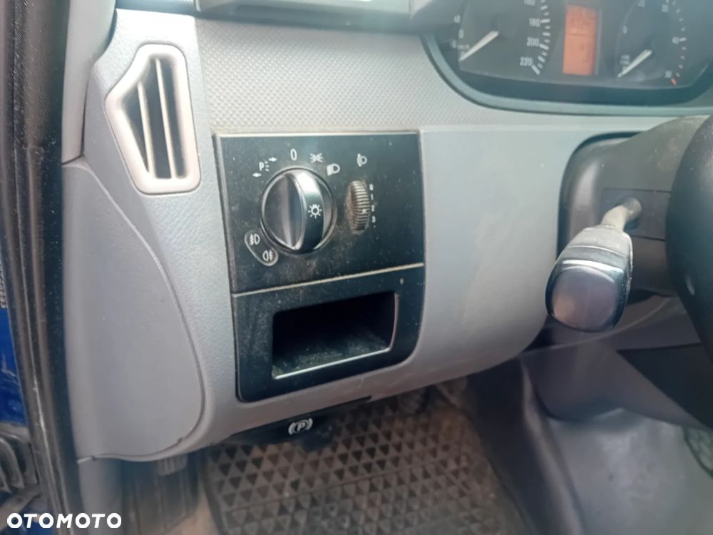 Mercedes-Benz Vito - 20