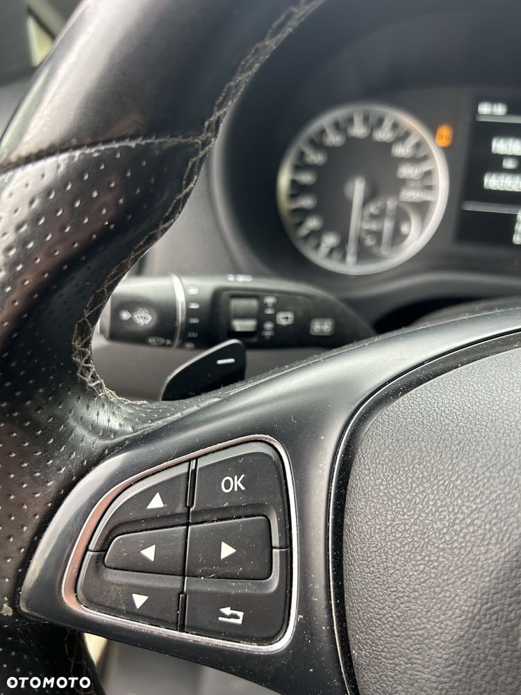Mercedes-Benz Viano - 12