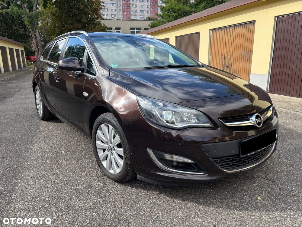 Opel Astra 2.0 CDTI DPF SportsTourer Exklusiv - 1