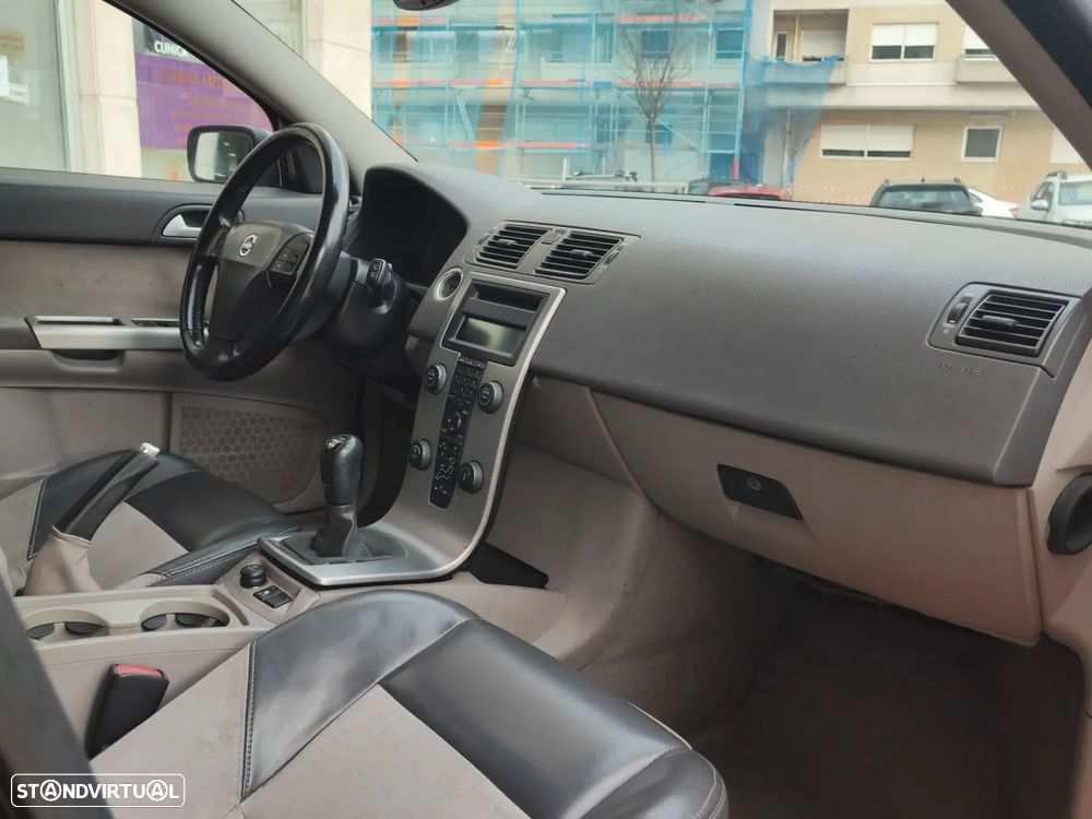 Volvo V50 1.6D Momentum - 18