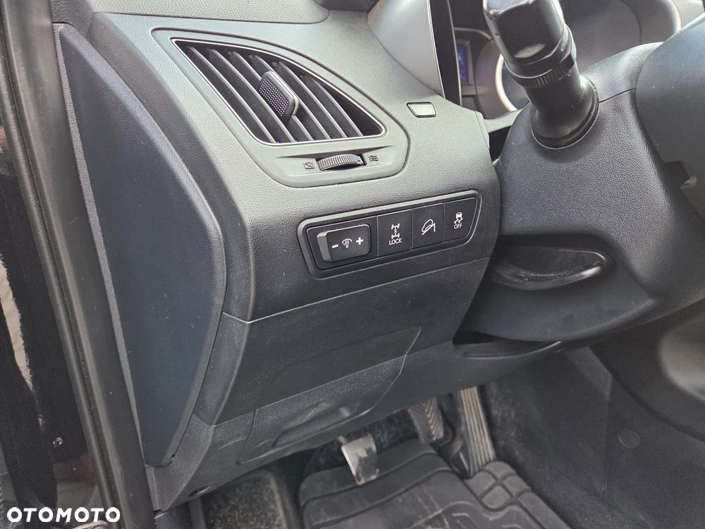 Hyundai Tucson 2.0 CRDi 4WD GLS - 17