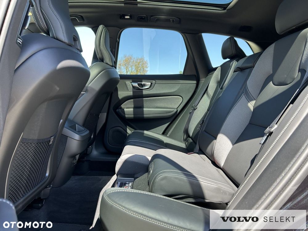 Volvo XC 60 - 32