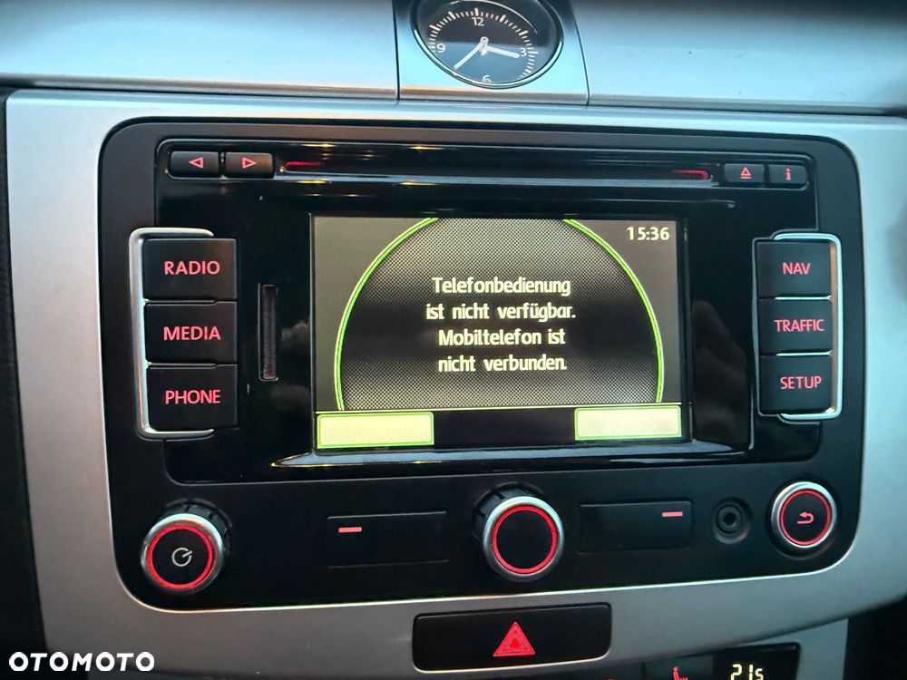 Volkswagen Passat - 18