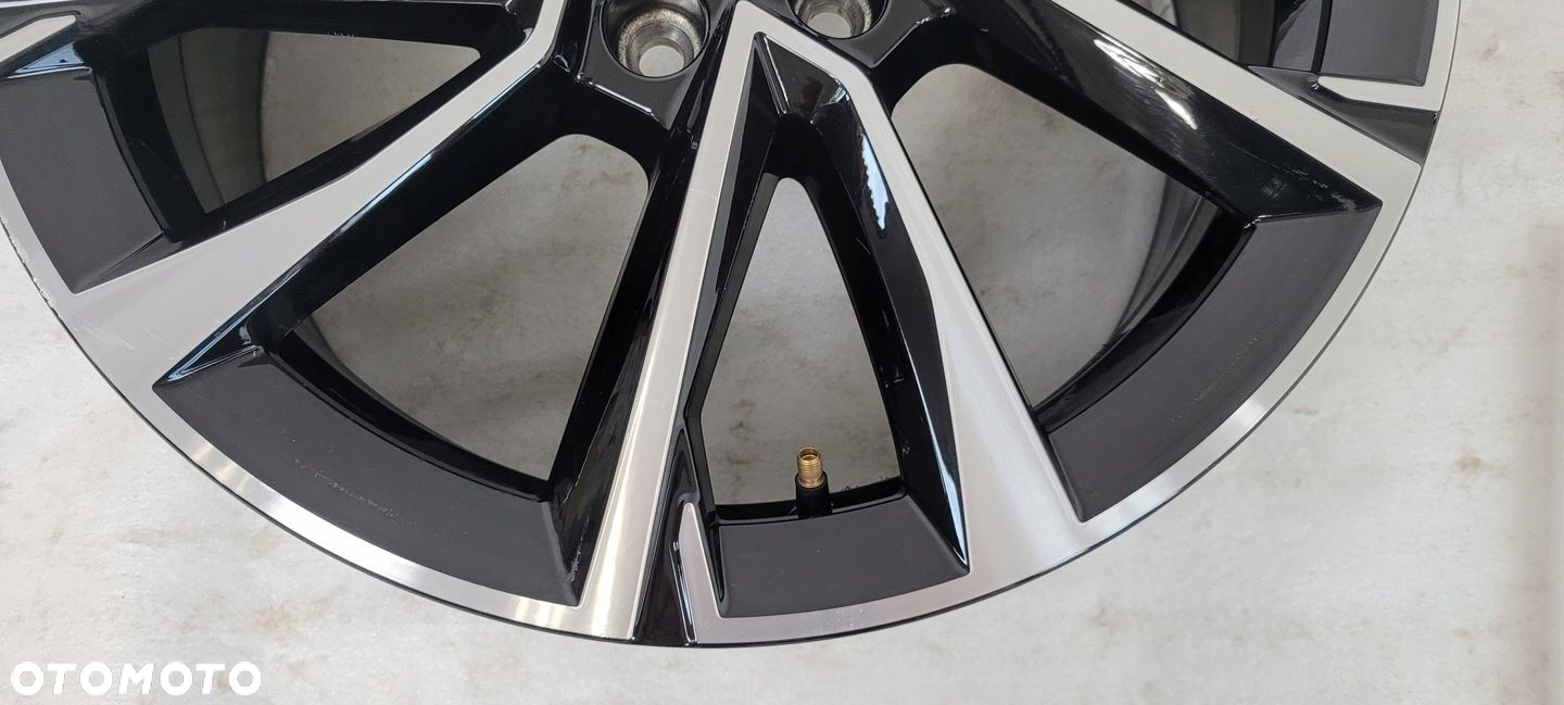 FELGA SKODA FABIA IV 2021- 7X17 ET51 5X100 6VA601025 - 5