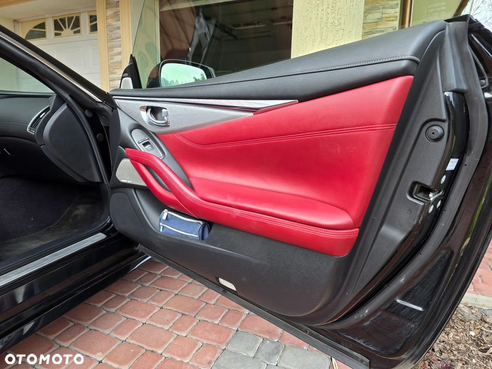 Infiniti Q60 - 12