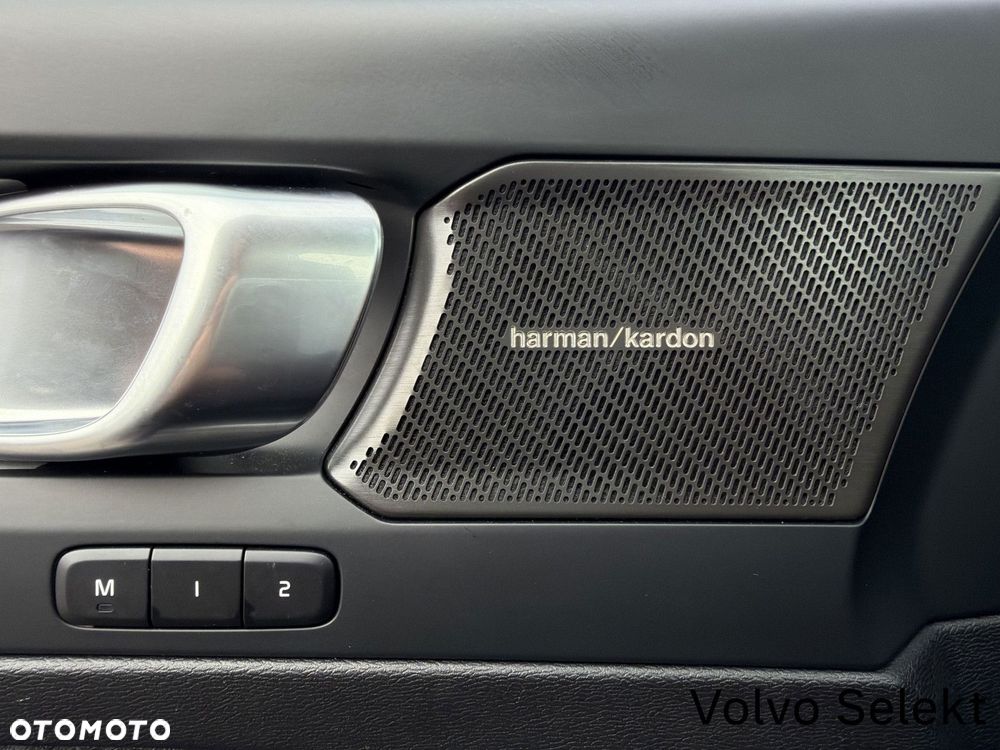 Volvo XC 40 - 21