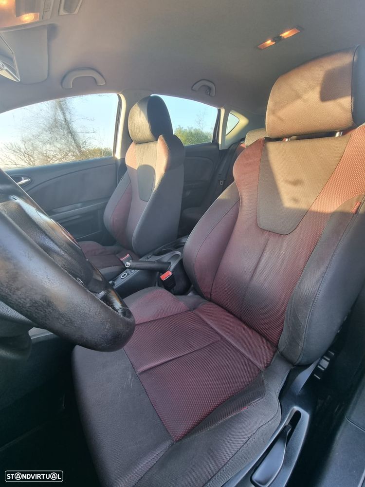 SEAT Leon 1.9 TDI Sport Up - 8