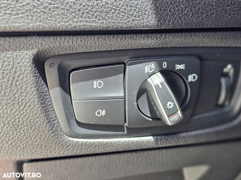 BMW Seria 1 - 21