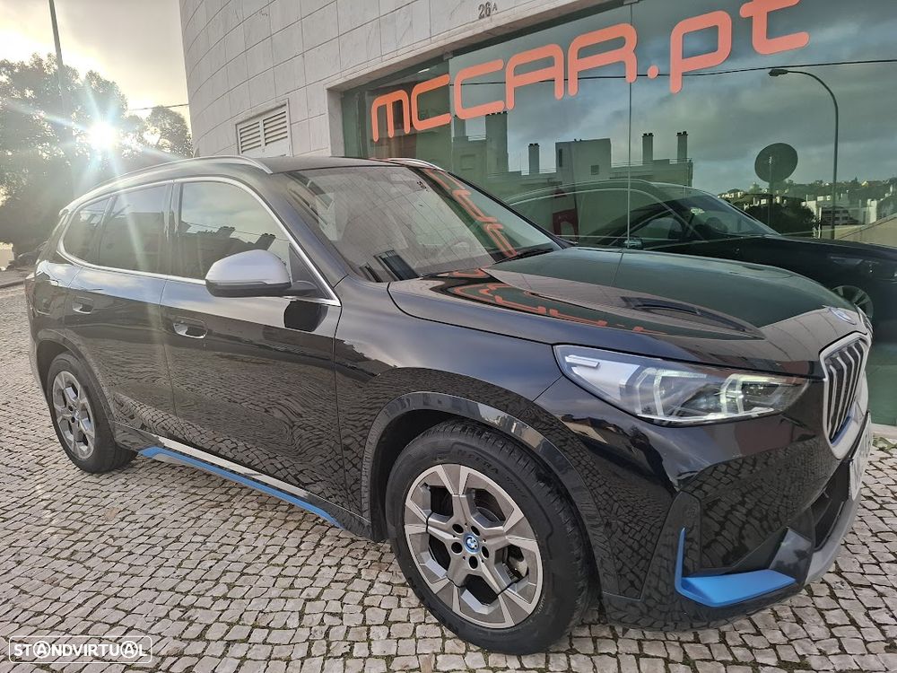 BMW iX1 xDrive30 xLine - 2