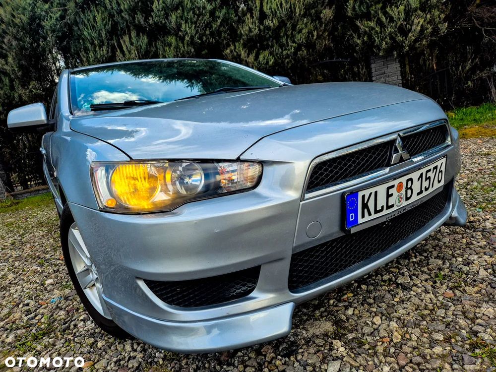 Mitsubishi Lancer - 4