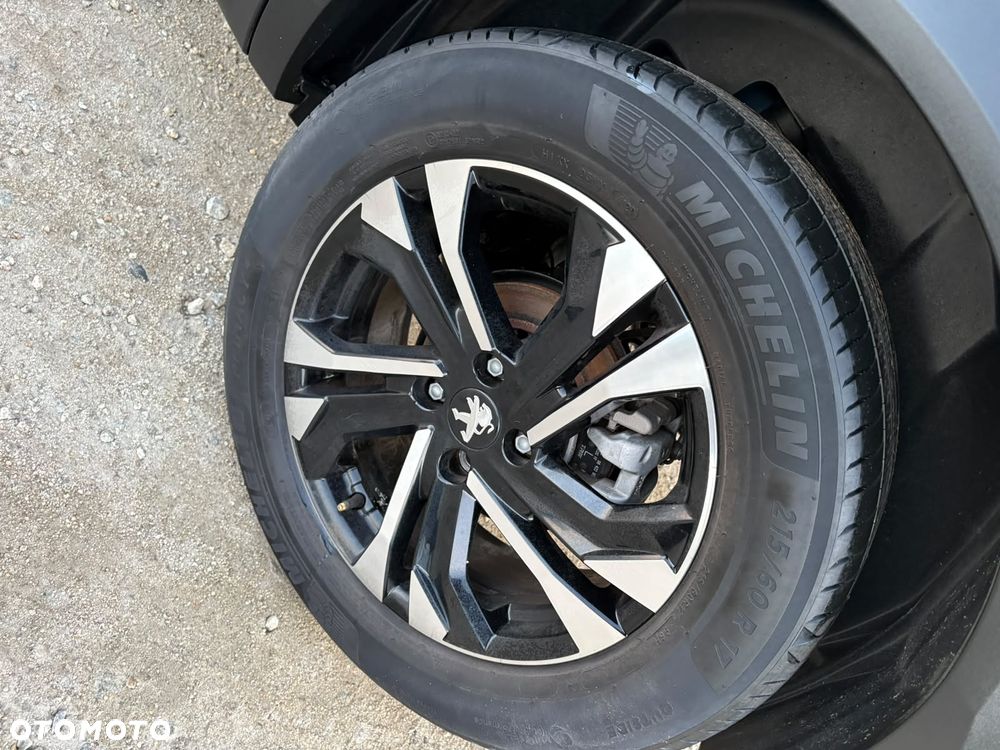 Peugeot 2008 PureTech 100 Stop&Start Allure - 32