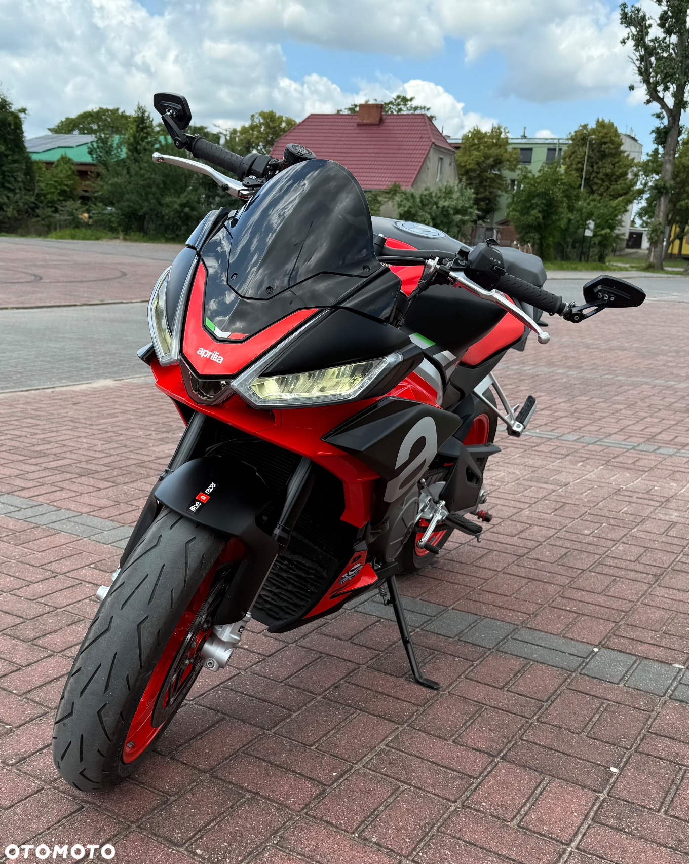 Aprilia Tuono - 4