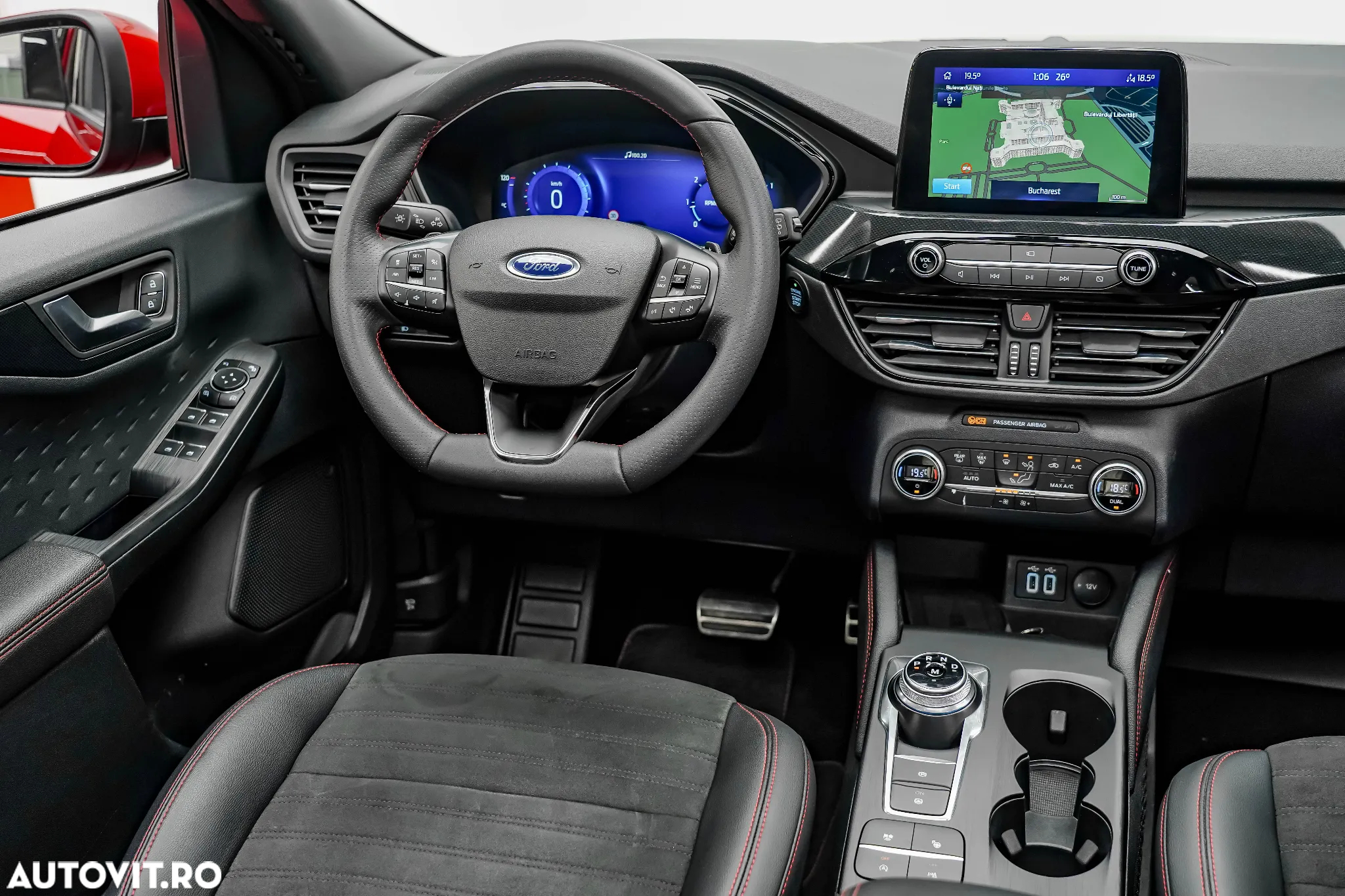 Ford Kuga 1.5 EcoBlue A8 FWD ST Line X - 28