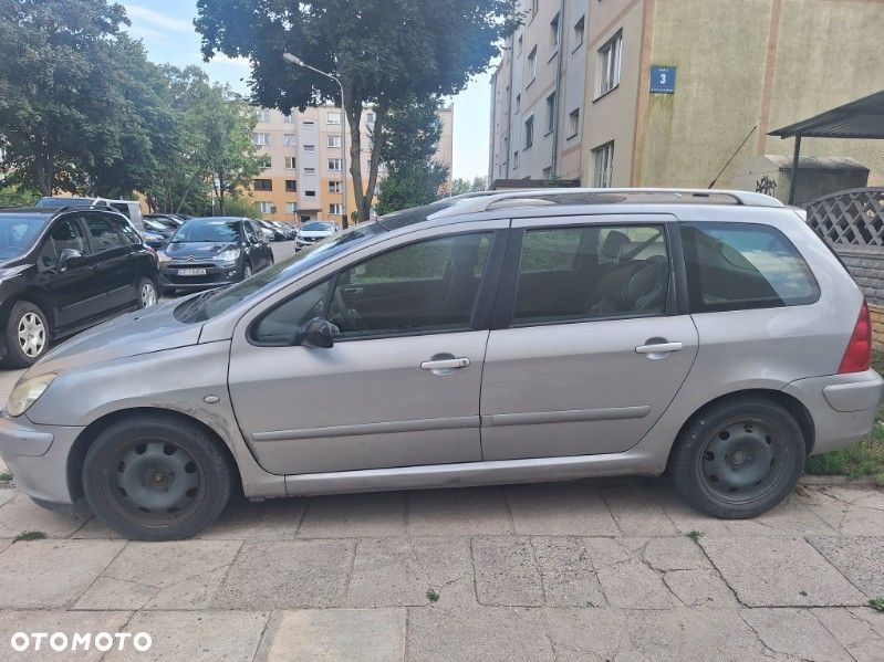 Peugeot 307 - 1