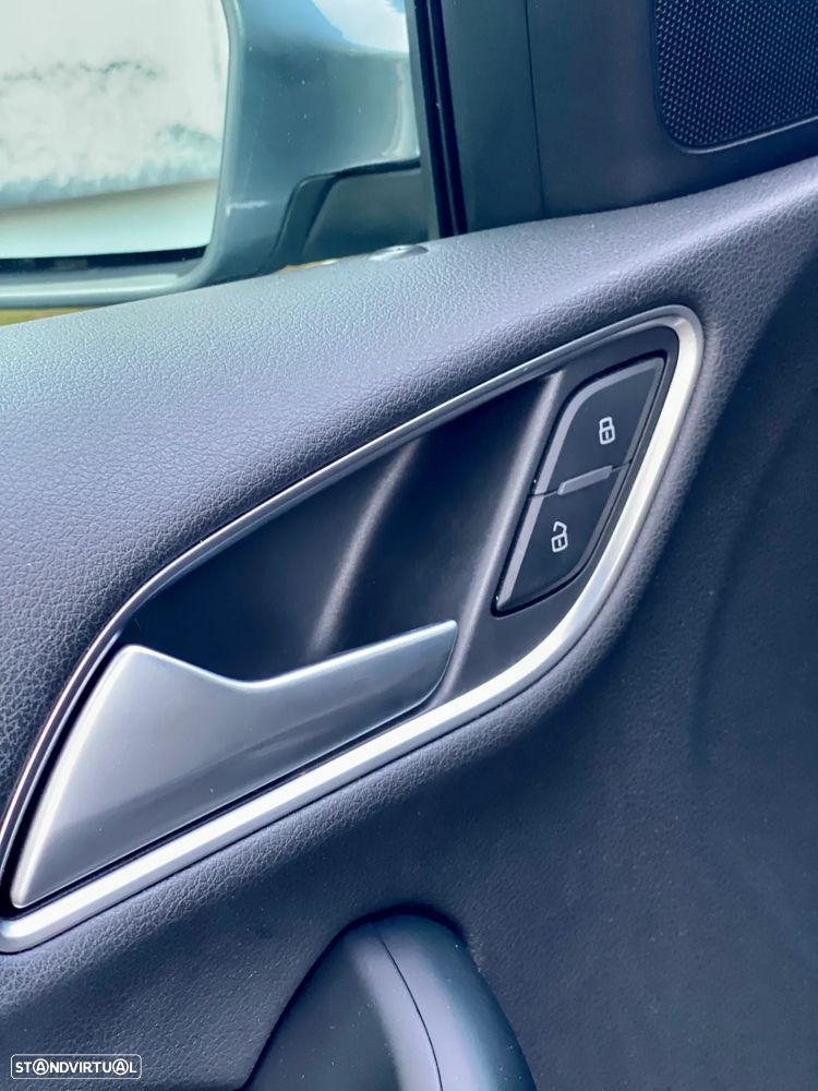 Audi Q3 2.0 TDI S-line - 26