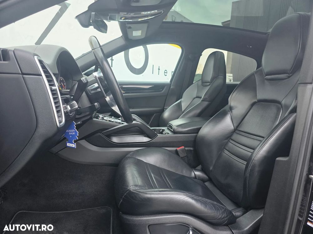 Porsche Cayenne Tiptronic S Platinum Edition - 7