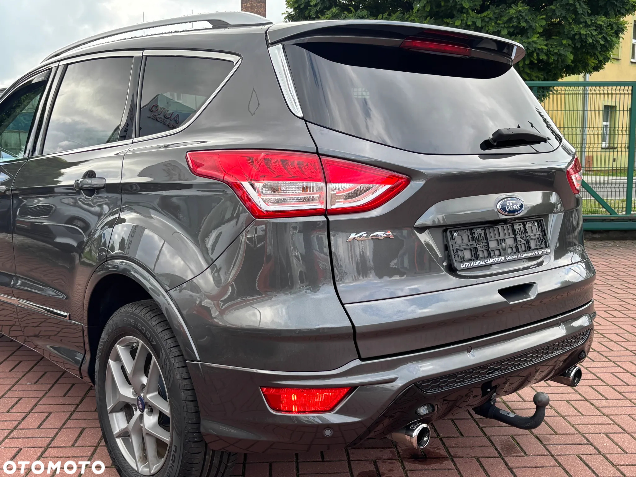 Ford Kuga 1.5 EcoBoost 2x4 Titanium - 11