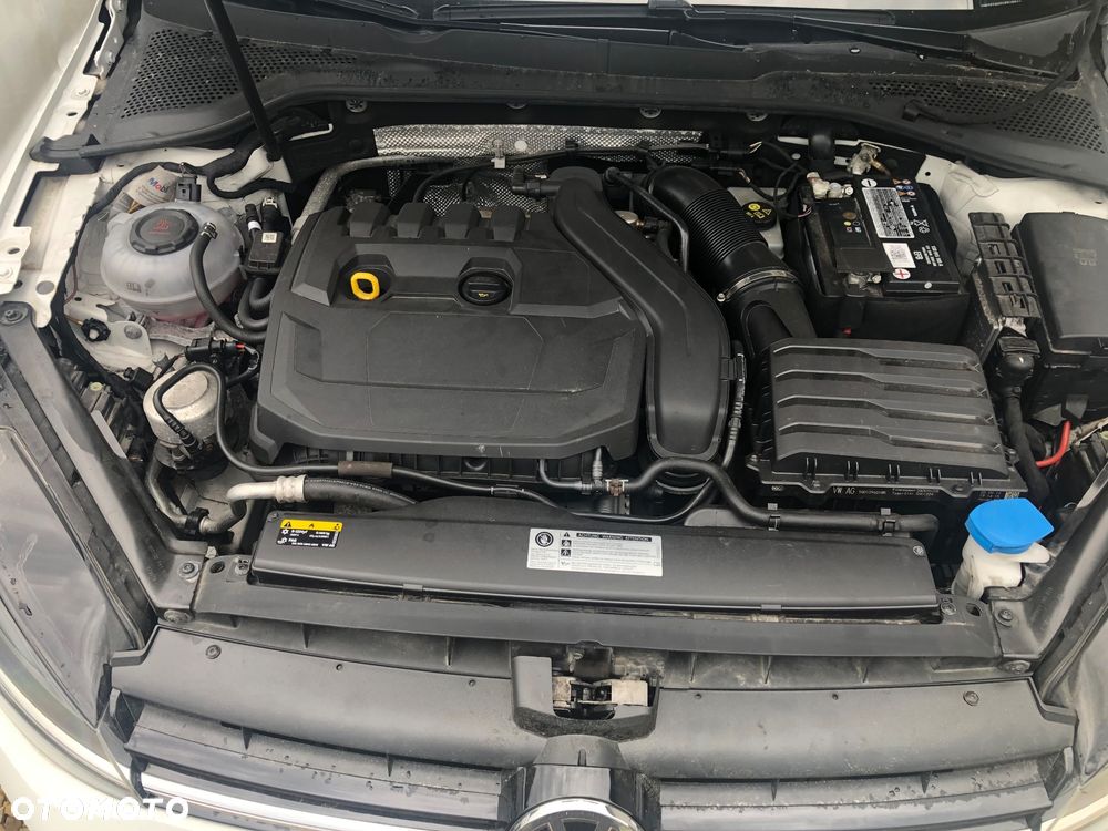 Volkswagen Golf 1.5 TSI BMT Evo Comfortline - 15