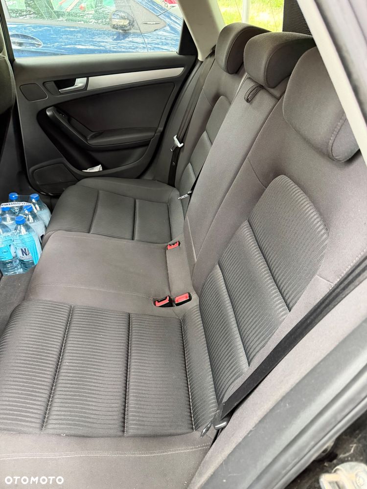 Audi A4 Avant 1.8 TFSI Ambiente - 9
