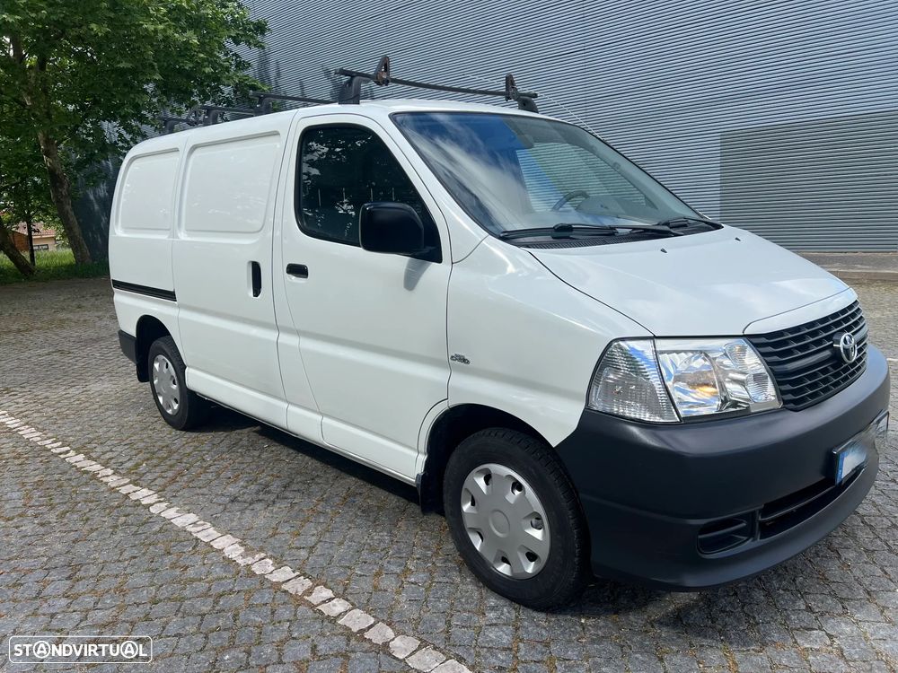 Toyota HIACE - 5