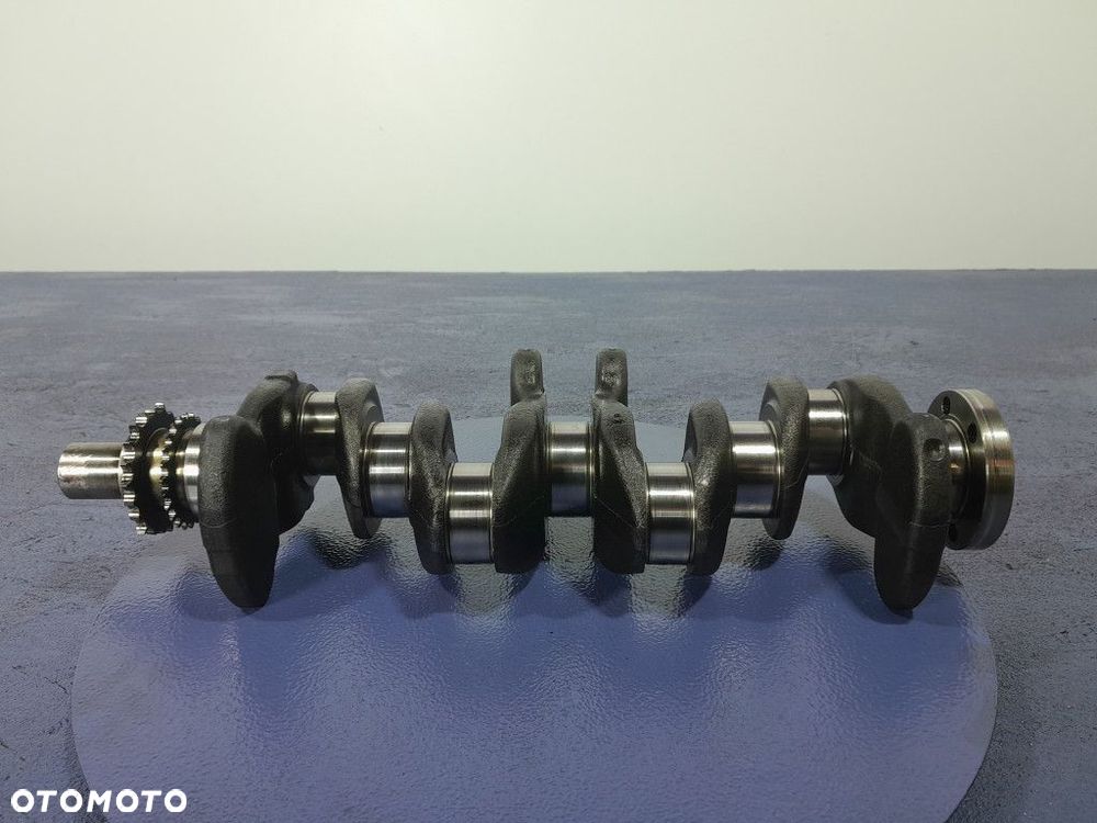 TOYOTA YARIS II LIFT 1.4 90 KM 1NDTV WAŁ KORBOWY - 1
