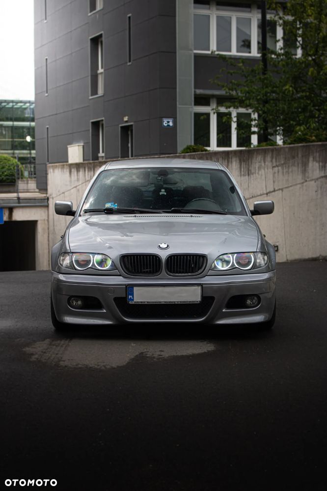 BMW Seria 3 320i - 1