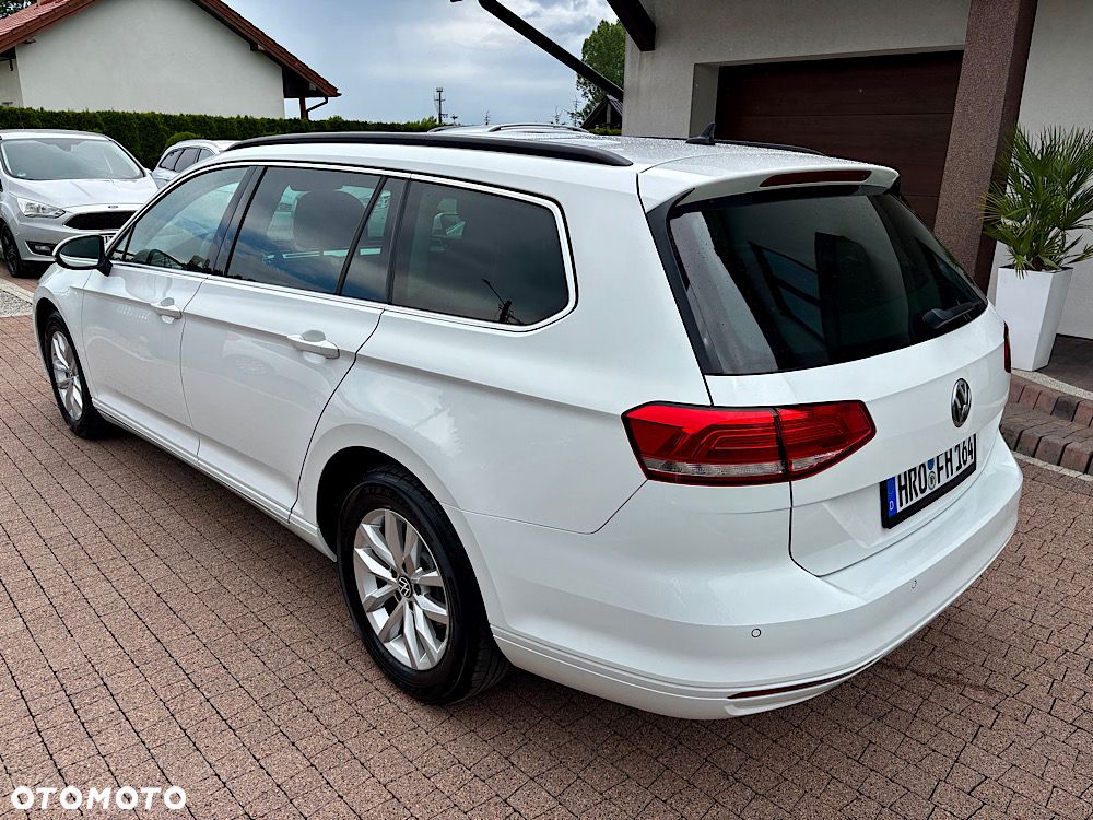 Volkswagen Passat 2.0 TDI BMT Highline - 26