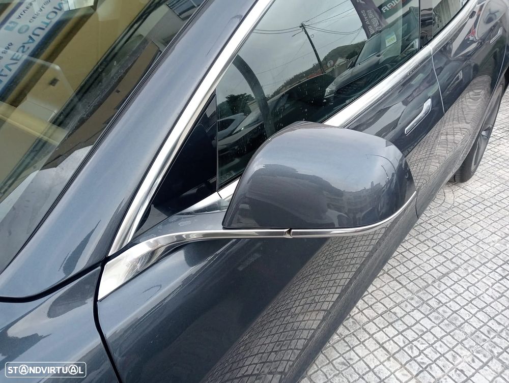 Tesla Model 3 Long-Range Dual Motor AWD - 18