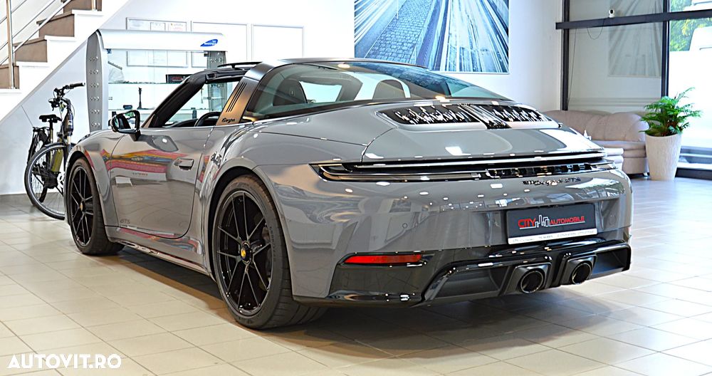 PORSCHE 911 2025 — imagine 7