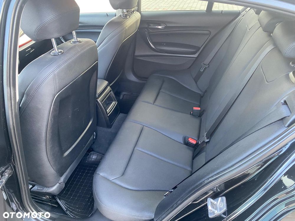 BMW Seria 1 118d Sport Line - 29