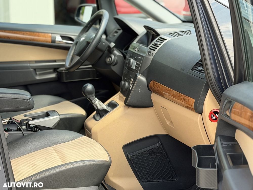 Opel Zafira - 21