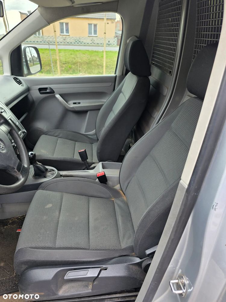 Volkswagen Caddy - 10