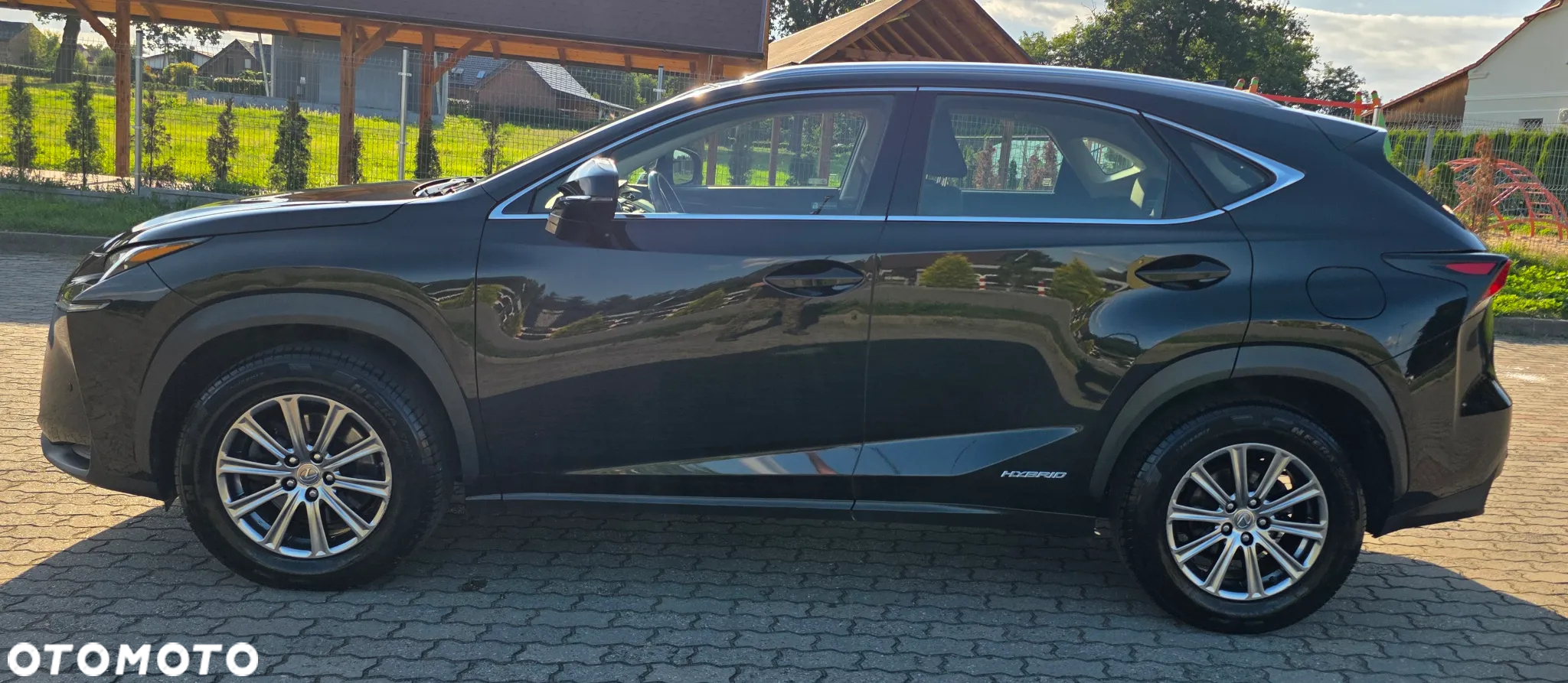 Lexus NX 300h Elite 2WD - 9