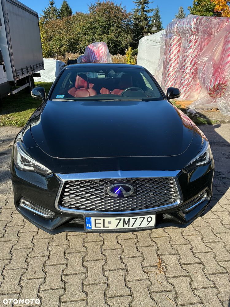 Infiniti Q60
