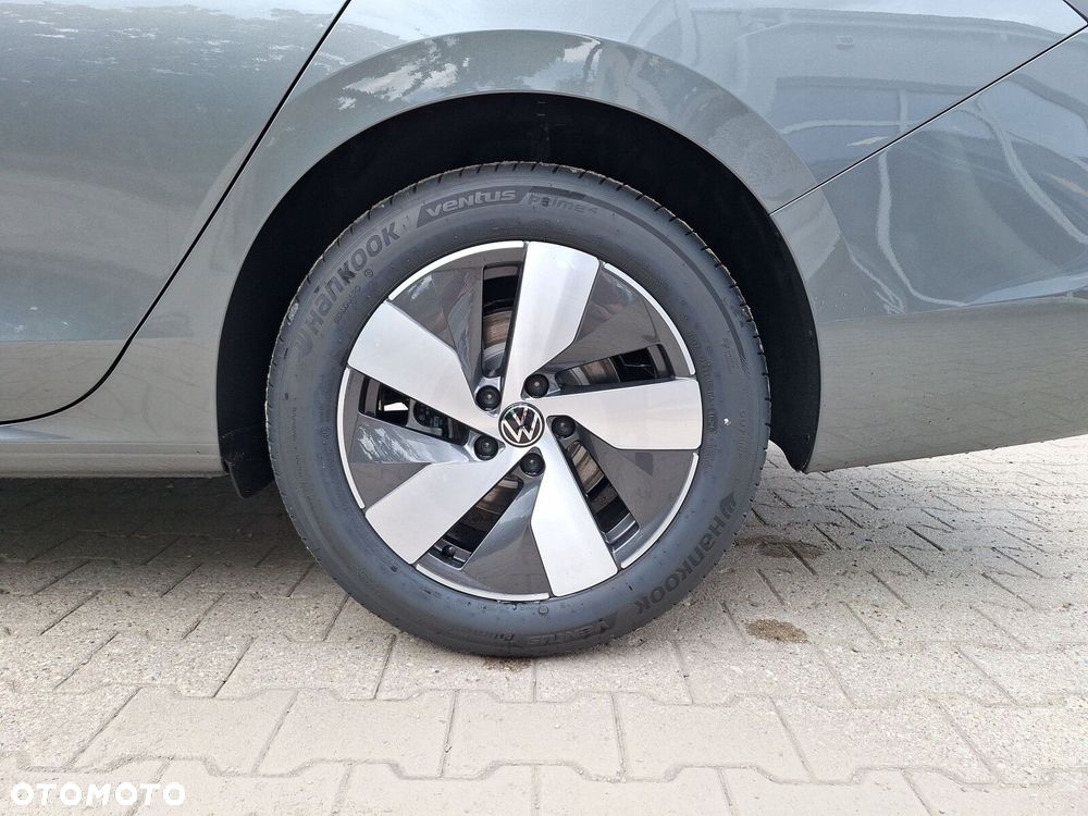 Volkswagen Passat - 18