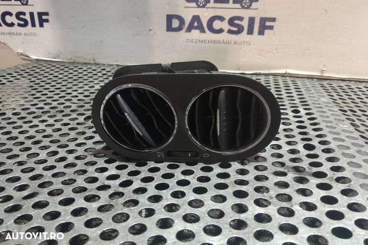 Grila ventilatie bord dreapta 5M0819759 5M0819759 Volkswagen VW Golf - 1
