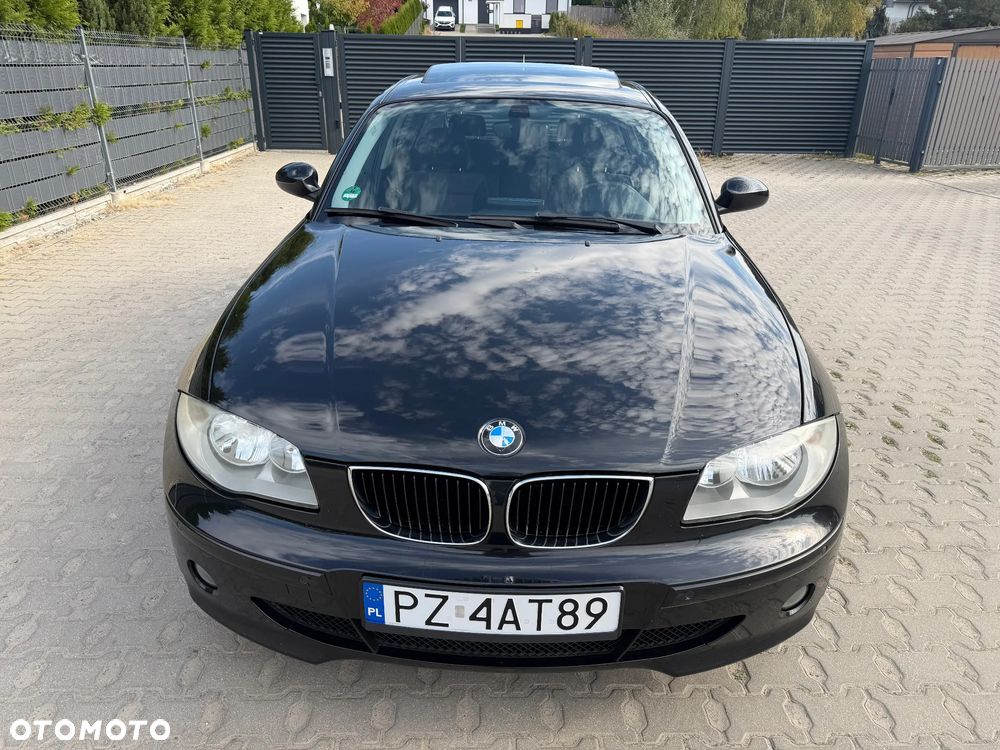 BMW Seria 1 116I 2004 photo 3
