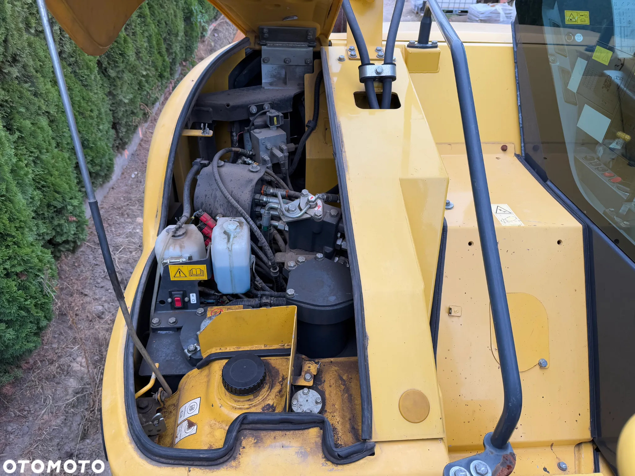 Komatsu PW 98MR-8 - 11
