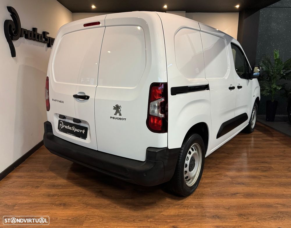Peugeot Partner - 32